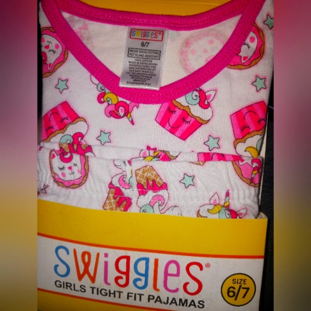Girls 2 PC pjs 6/7